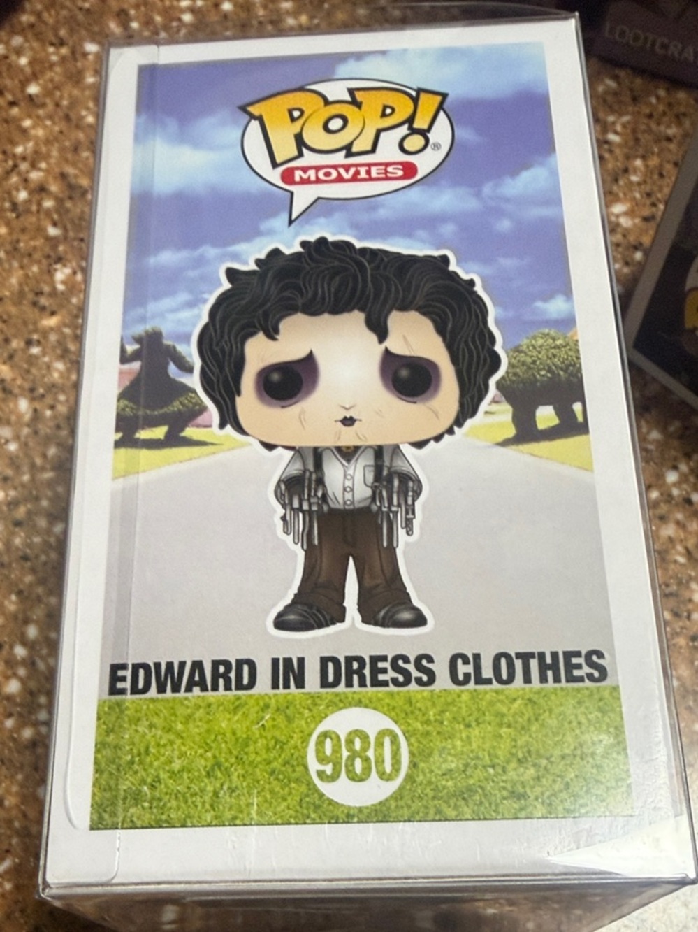 Funko Pop Edward Scissorhands #980 Edward in Dress Clothes -Vaulted w/ Protector - Picture 5 of 5